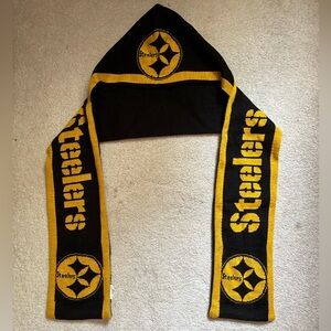 Pittsburgh Steelers Hat and Scarf Combo